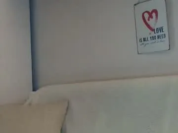 Runarunapi – webcam model profile photo Image 5