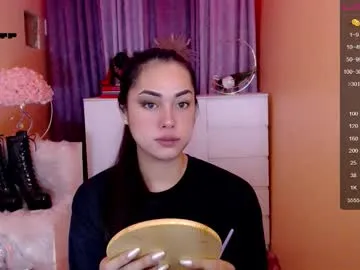 Runarunapi – webcam model profile photo Image 2