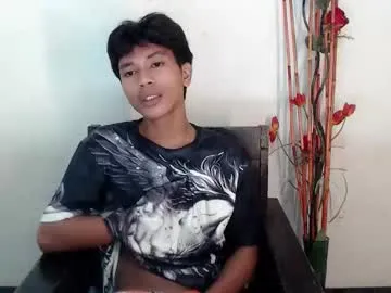 AAASuck – webcam model profile photo Image 3