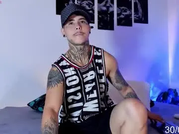 travonidas – webcam model profile photo Image 2