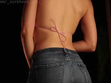 aviebby – webcam model profile photo Image 17