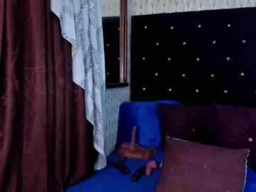 Runarunapi – webcam model profile photo Image 12