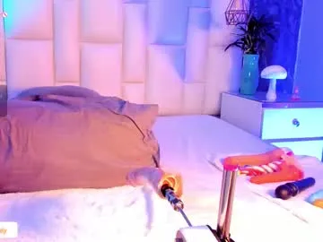 Runarunapi – webcam model profile photo Image 4