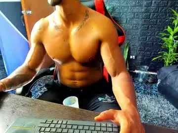 aviebby – webcam model profile photo Image 3