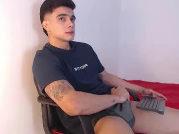 YU-KI00 – webcam model profile photo Image 14