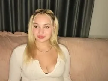 _Alice_1 – webcam model profile photo Image 16