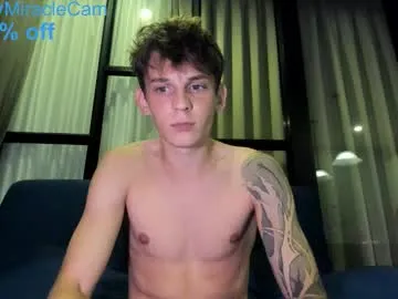 _2strangers – webcam model profile photo Image 17