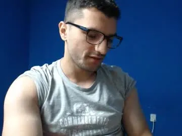 skylerflexes – webcam model profile photo Image 10