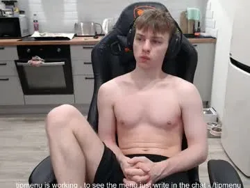 space_boys18 – webcam model profile photo Image 2