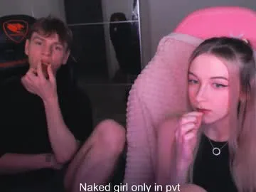 space_boys18 – webcam model profile photo Image 4