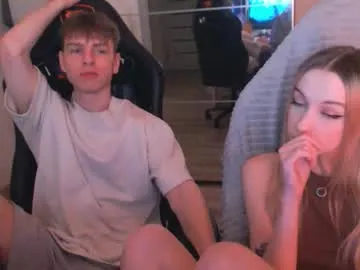 space_boys18 – webcam model profile photo Image 8