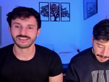 Runarunapi – webcam model profile photo Image 10