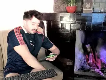 Runarunapi – webcam model profile photo Image 12