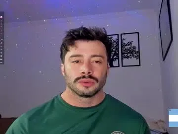 Runarunapi – webcam model profile photo Image 7