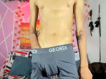 martintw_17 – webcam model profile photo Image 5