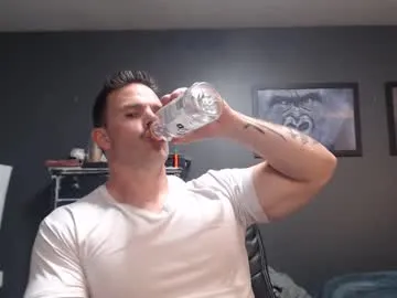 vanandjuani – webcam model profile photo Image 6