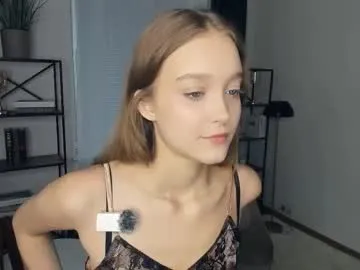 tinyangelxx – webcam model profile photo Image 14