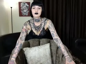 vivian_qwerty – webcam model profile photo Image 4