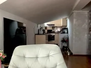 Runarunapi – webcam model profile photo Image 19