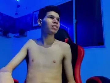 Runarunapi – webcam model profile photo Image 17