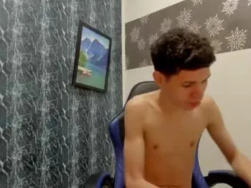 Runarunapi – webcam model profile photo Image 3