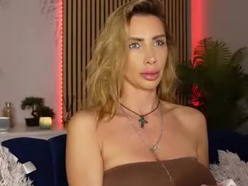 Runarunapi – webcam model profile photo Image 19