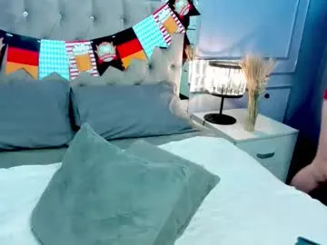 Runarunapi – webcam model profile photo Image 16