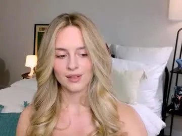 Runarunapi – webcam model profile photo Image 18