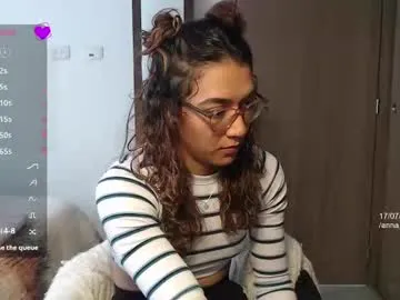 twlilybae – webcam model profile photo Image 11