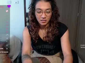 twlilybae – webcam model profile photo Image 12