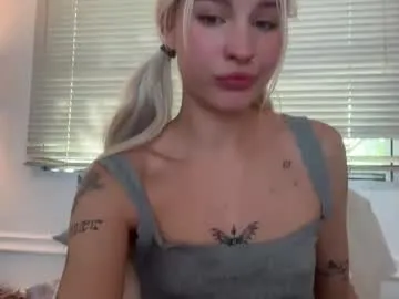 yesonee – webcam model profile photo Image 10