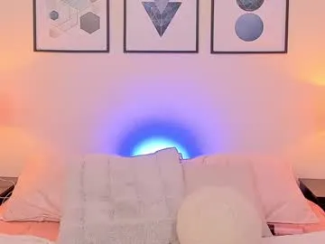 lavetax – webcam model profile photo Image 2