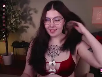 Runarunapi – webcam model profile photo Image 11