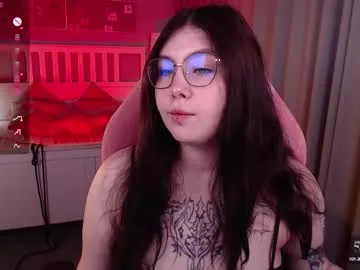 Runarunapi – webcam model profile photo Image 18