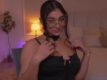 Shara_dreams – webcam model profile photo Image 16