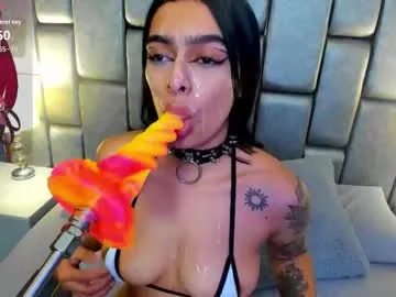 Runarunapi – webcam model profile photo Image 10