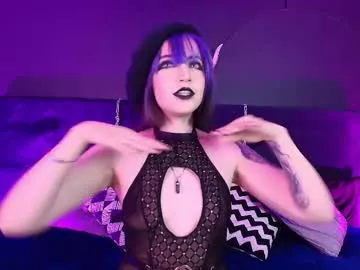vivian_qwerty – webcam model profile photo Image 15