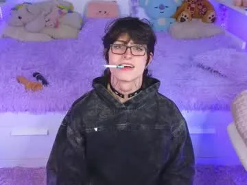 tinyangelxx – webcam model profile photo Image 10