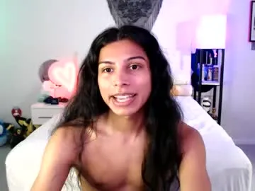 emyii – webcam model profile photo Image 18