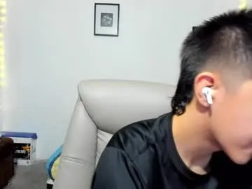 Yaya--728 – webcam model profile photo Image 8