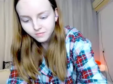 _Alice_1 – webcam model profile photo Image 4