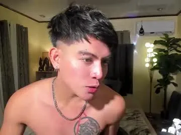 Runarunapi – webcam model profile photo Image 13