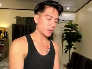 Runarunapi – webcam model profile photo Image 14