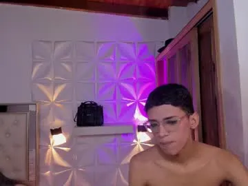 Ray175oo – webcam model profile photo Image 15