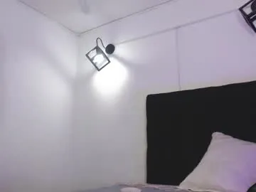 Runarunapi – webcam model profile photo Image 16