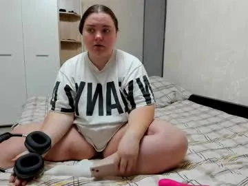 Runarunapi – webcam model profile photo Image 7