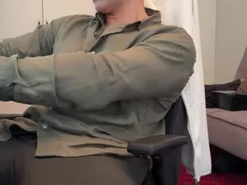 Yaya--728 – webcam model profile photo Image 4