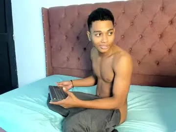 Benson18y – webcam model profile photo Image 12