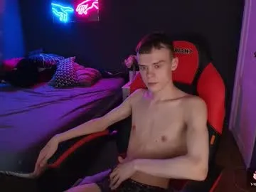 travonidas – webcam model profile photo Image 2