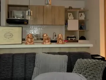 hana-08787- – webcam model profile photo Image 6